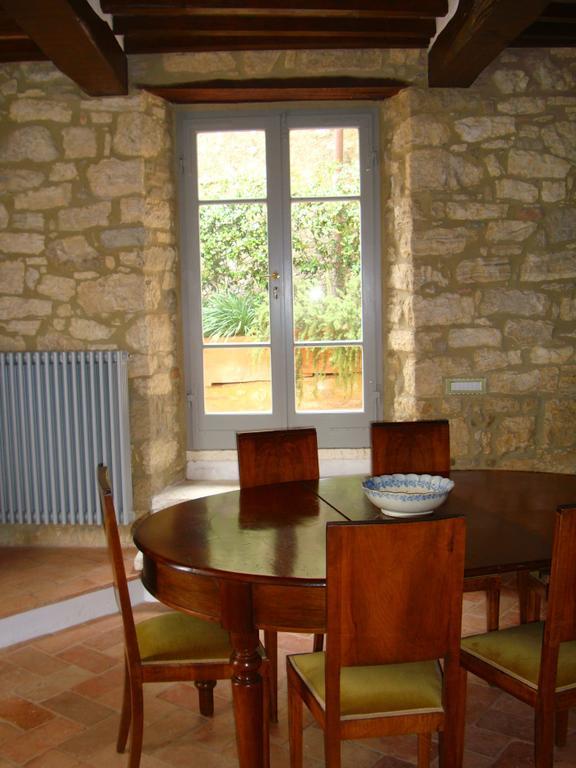 Le Antiche Mura Semproniano Luaran gambar